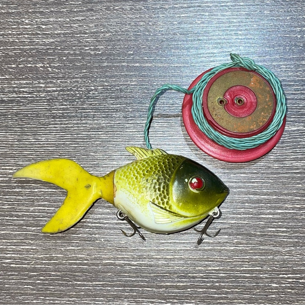 VINTAGE LECTROLURE “FABULOUS GEORGE” Motorized Fishing Lure 4” - Parts Only